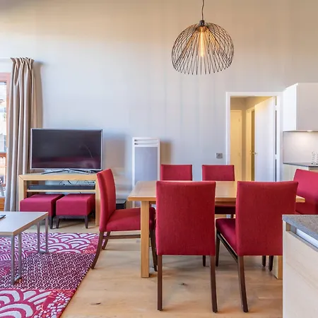 Apartment Superbe 4 Pieces Avec Piscine, Spa, Salle De Fitness, Parking Et Wifi Inclus Aux Arcs 1800 - Fr-1-352-45 *